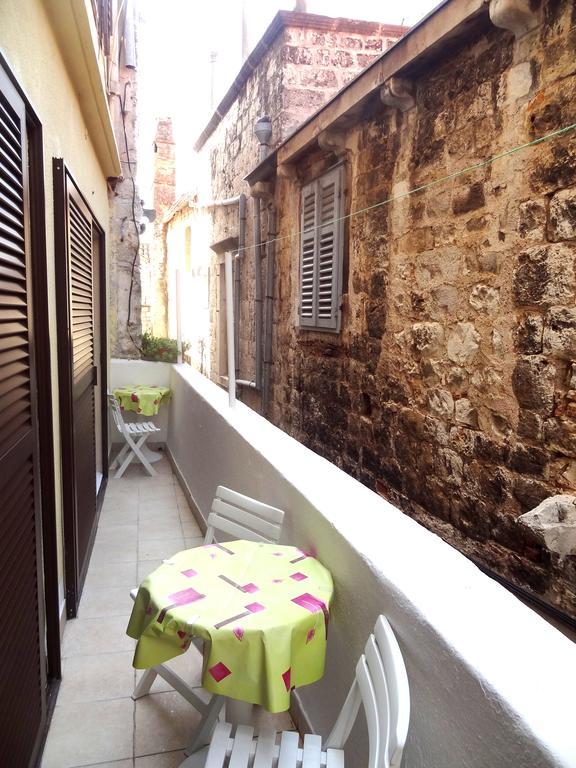 Old Center Apartments Hvar Island Ngoại thất bức ảnh